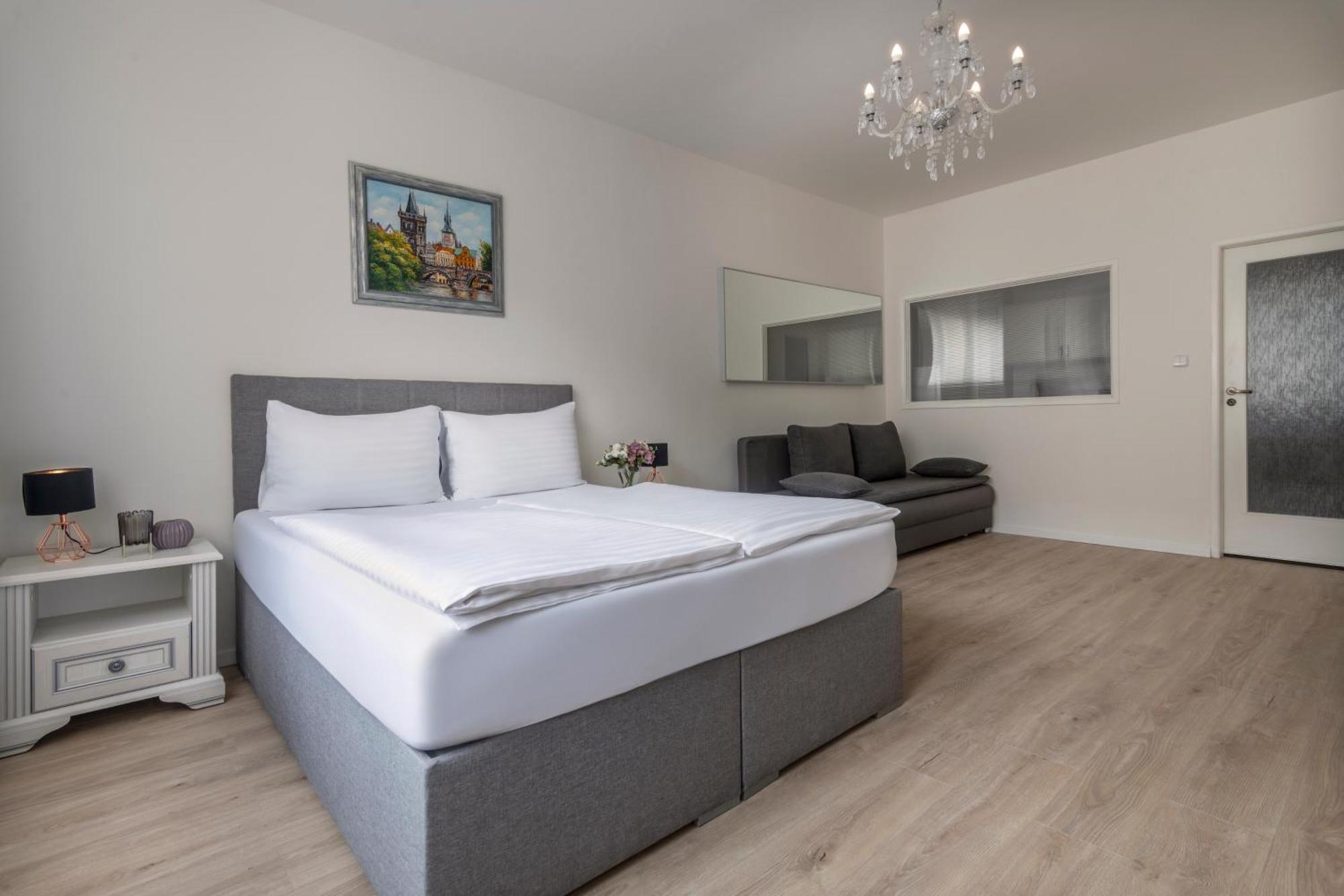 Prague Serenity Suites And Apartments Exterior photo